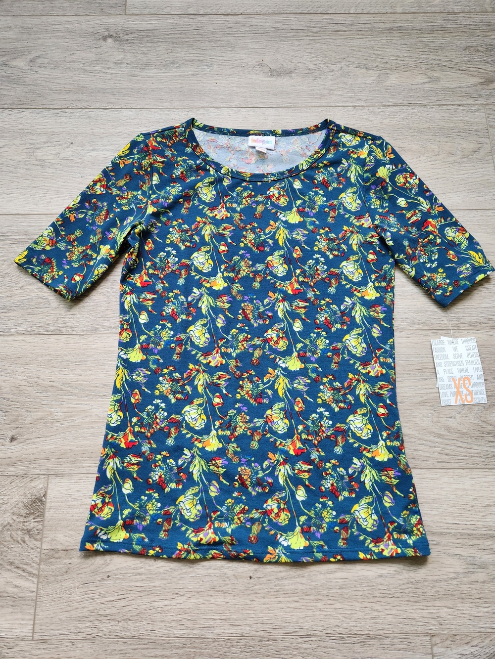 Lularoe Navy Blue Green Floral Gigi Top Womens Xs Casual Nwt